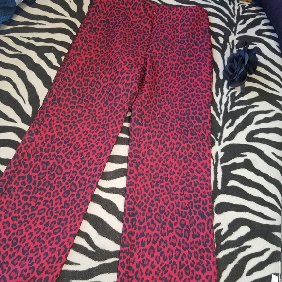 90s Red Cheatah Fitted Flare Pants - Picture 11 of 16